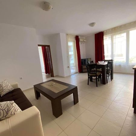 Sunrise Apartments, Поморие Экстерьер фото